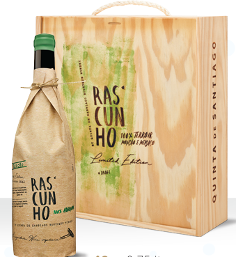 Conjunto 3 gfs c/ Cxa madeira CôteRôtie La Turque 2019 by Quinta de Santiago