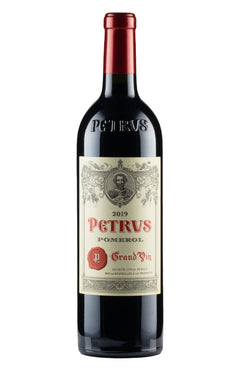 Botella de Petrus 2019