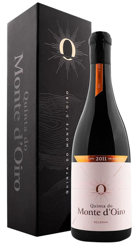 Quinta do Monte d'Oiro Reserva Tinto Late Release 2015 – red wine from Lisboa | Vinogrande
