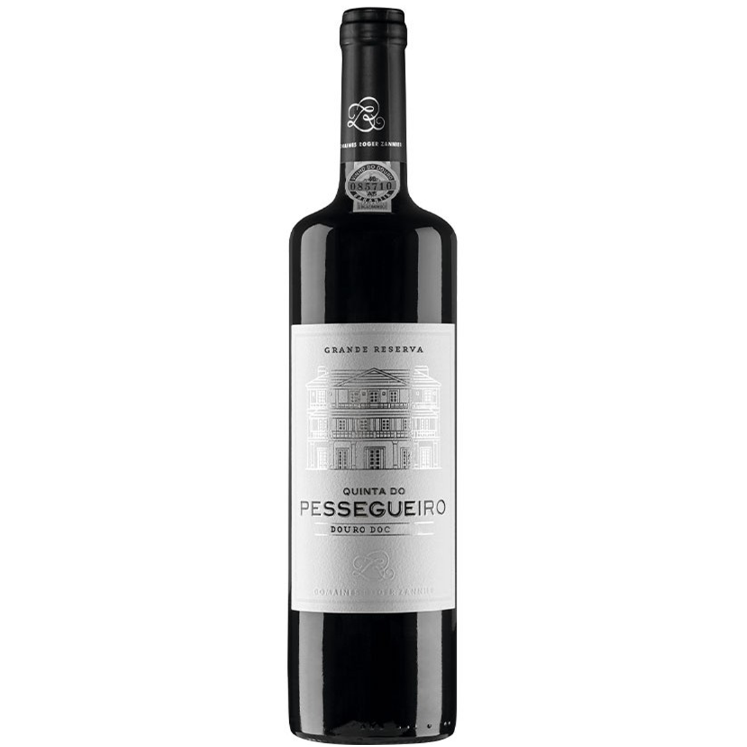 Garrafa de Quinta do Pessegueiro Grande Reserva Tinto 2021 — vinho tinto