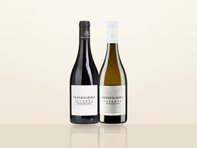 Pack Natal Quinta do Pessegueiro Reserva: Pessegueiro Reserva Red 2023 and Reserva White 2024, side by side